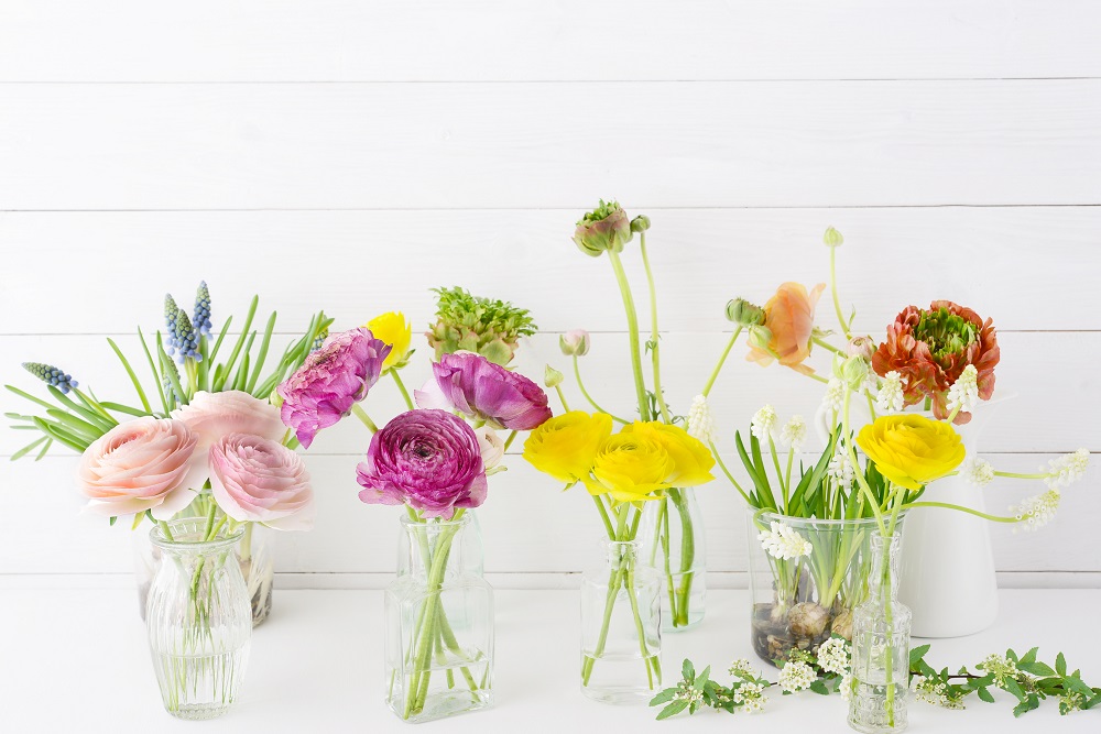 意外と知らない!?お花の上手な活け方&おすすめ花瓶のアイキャッチ
