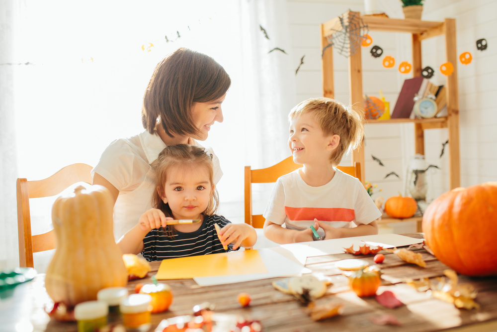 自宅でハロウィンを満喫!子供と一緒に楽しむコツ&おすすめグッズを紹介のアイキャッチ