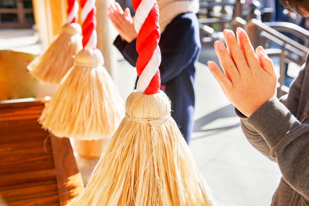 義父母への新年の挨拶 気になるマナーと手土産を選ぶポイントとは?のアイキャッチ